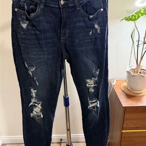 Judy Blue Mid rise boyfriend distressed bleach splash